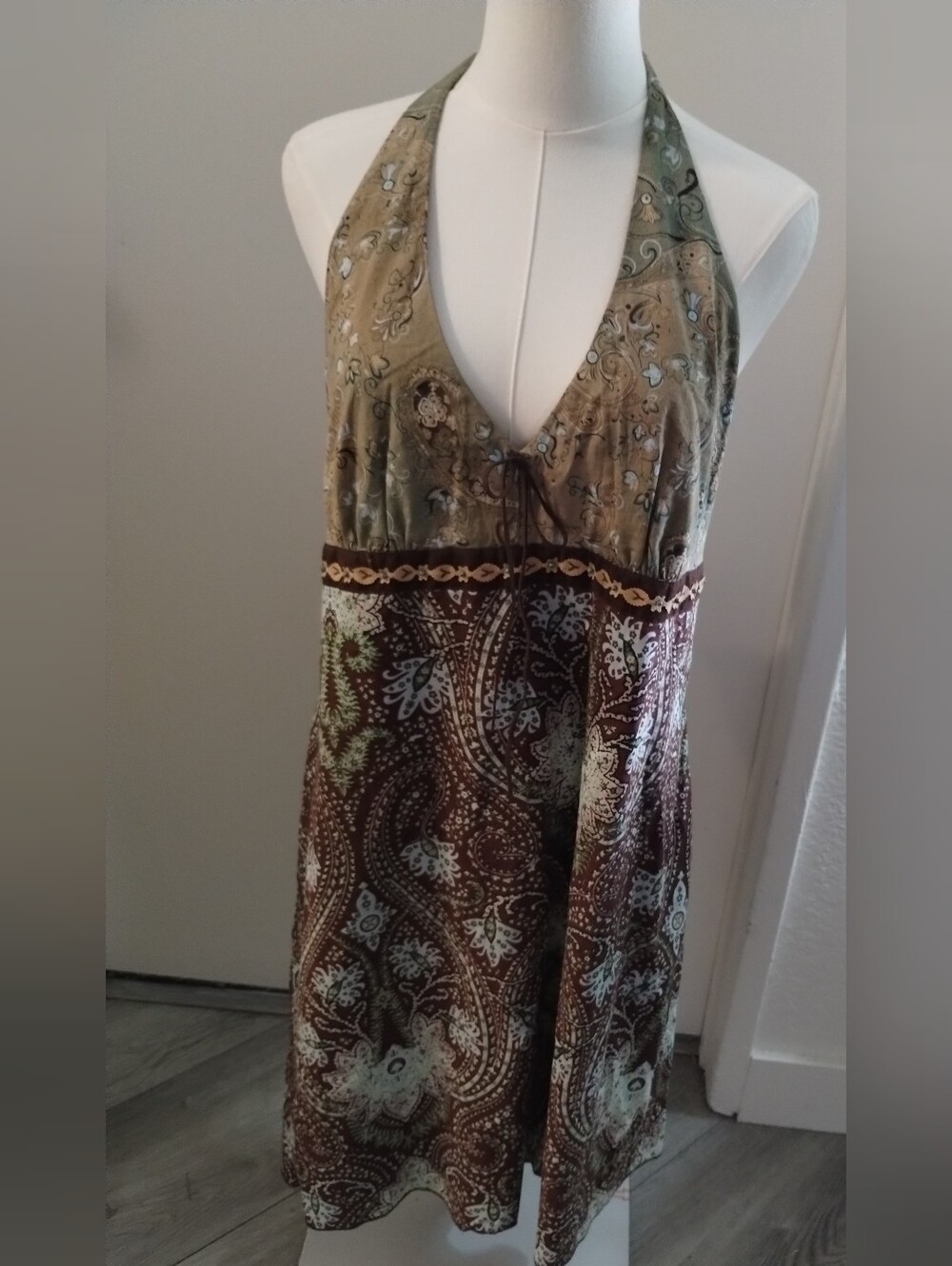 Xhilaration Brown & Olive Paisley Halter Dress